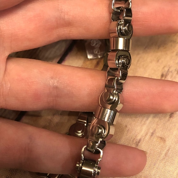 B&B Mens Bracelet 9" Axle Link Stainless Steel NWT - Picture 5 of 5